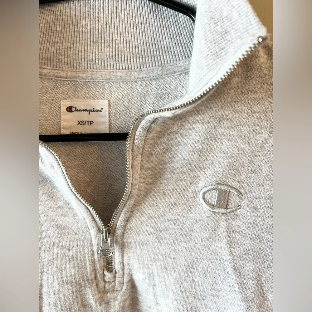 Champion Light Grey Quarter-Zip Sweatshirt - Oversized XS athleisure activewear - Picture 3 of 8